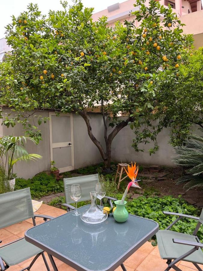 Apartment Tangerine Tree House *
